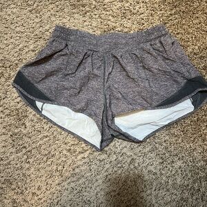 Lululemon Hotty Hot LR Shorts 2.5” grey